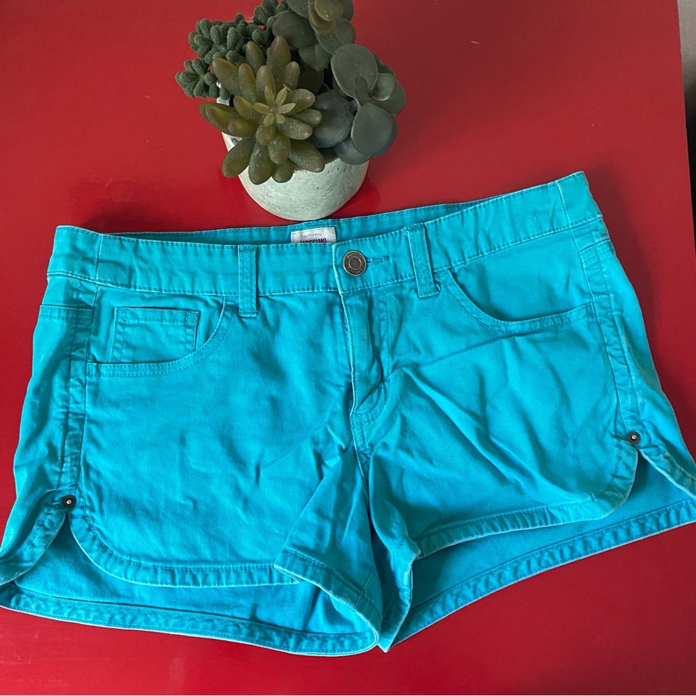 MOSSIMO  SHORTS